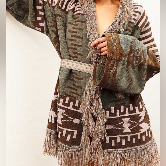 105. POL LAST 1! CHENILLE OVERSIZED Fringe Cardigan Sweater Aztec Tribal soft - Picture 3 of 4
